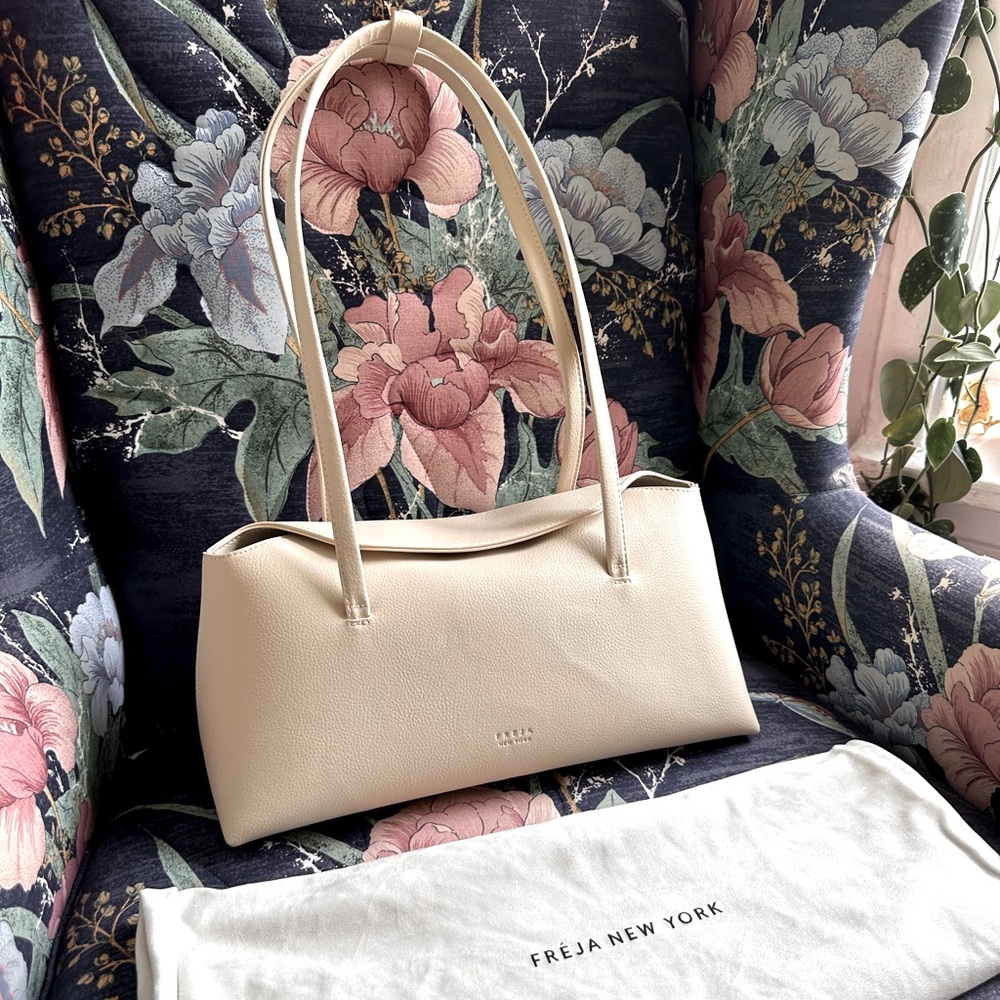 NWT Freja New York Chrystie bag in Oat. - Picture 1 of 7